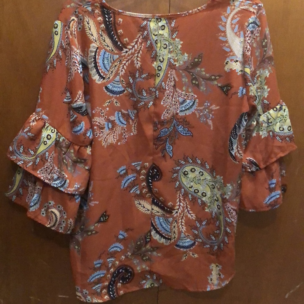 Fun Pattern Blouse - Picture 4 of 4